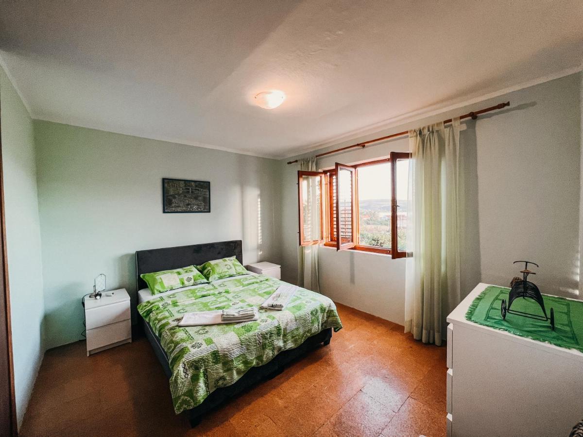 Vladivostok Apartments Tivat Luaran gambar