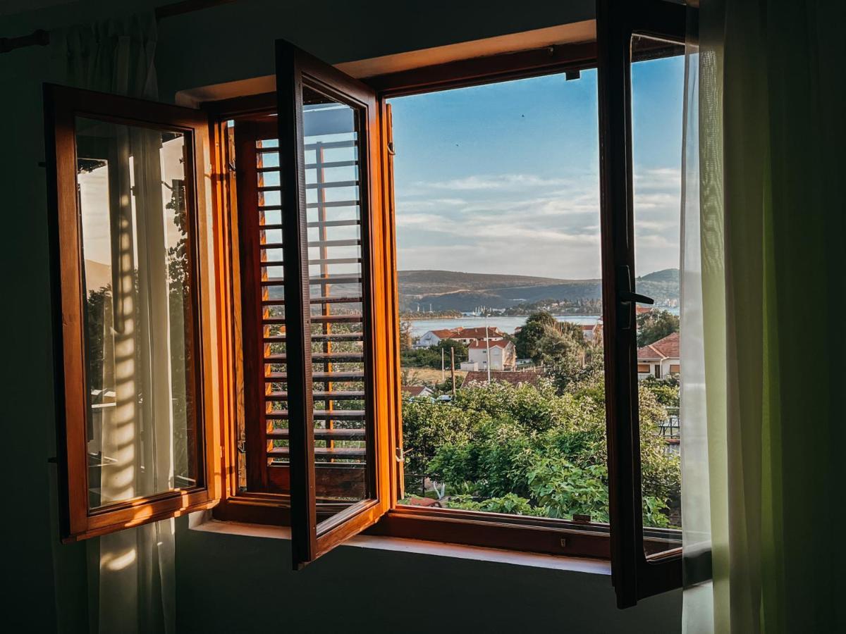 Vladivostok Apartments Tivat Luaran gambar