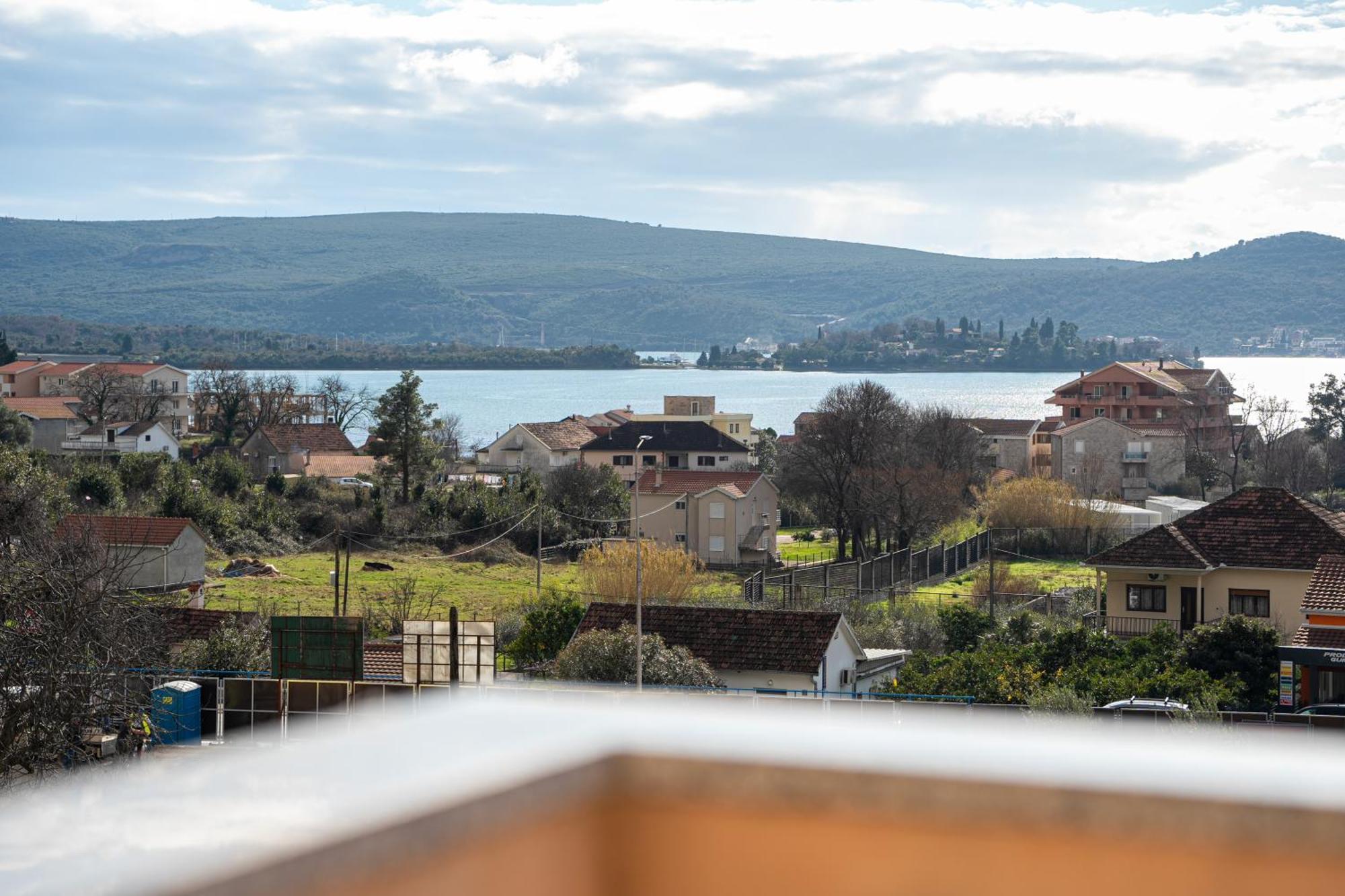 Vladivostok Apartments Tivat Luaran gambar