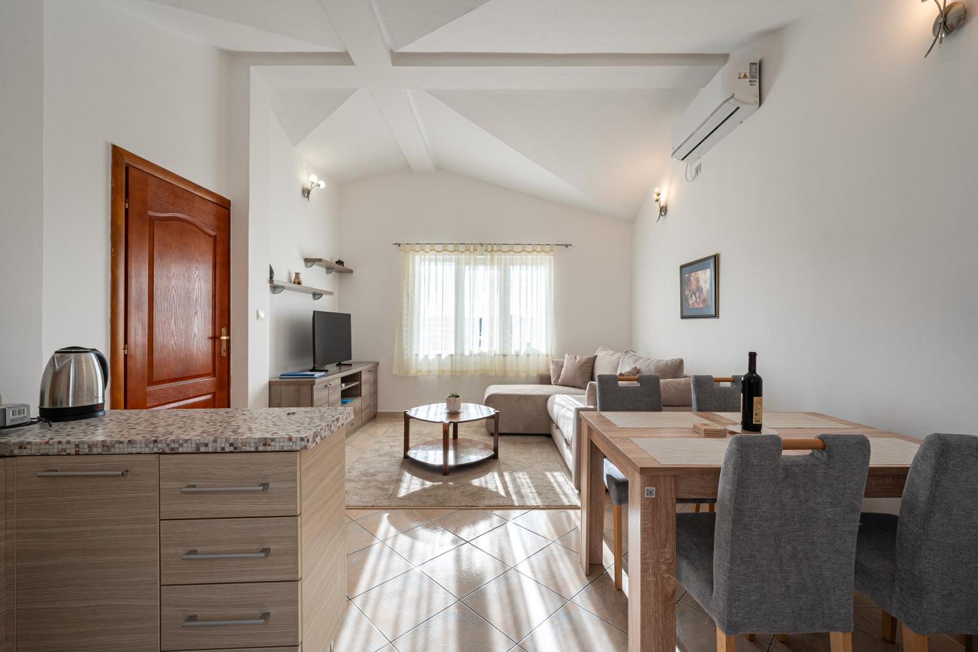 Vladivostok Apartments Tivat Luaran gambar