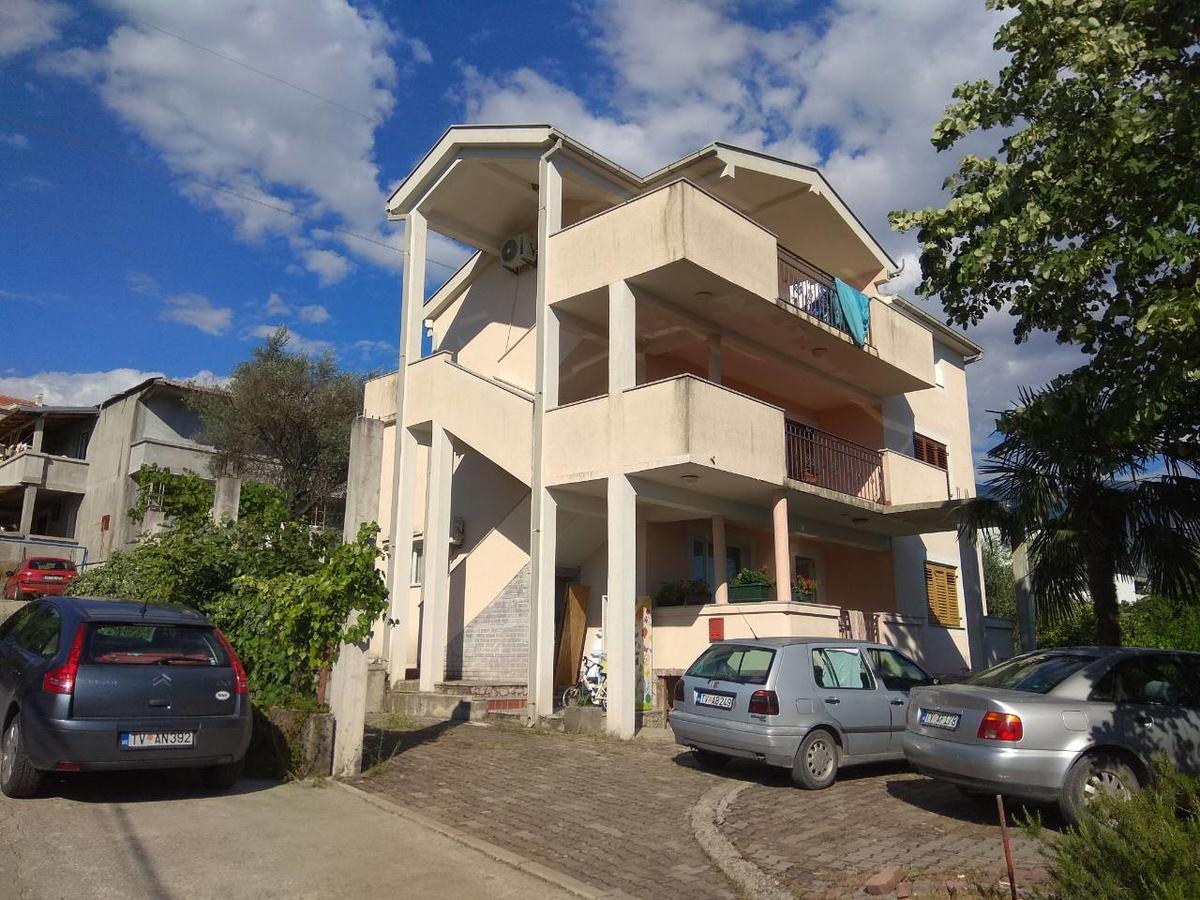Vladivostok Apartments Tivat Luaran gambar